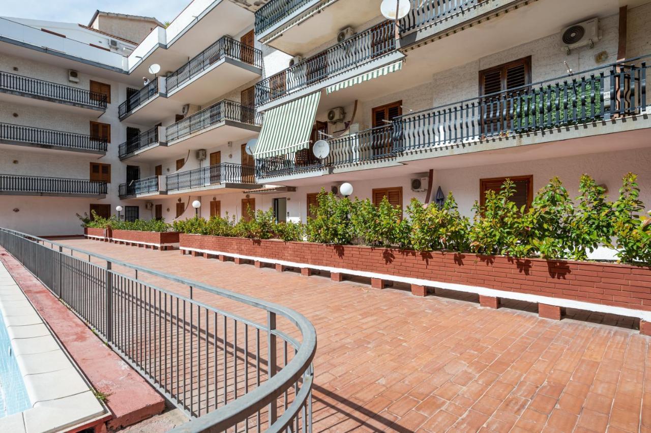 Naxos Charming Penthouse With Swimming Pool X6 Apartamento Giardini Naxos Exterior foto